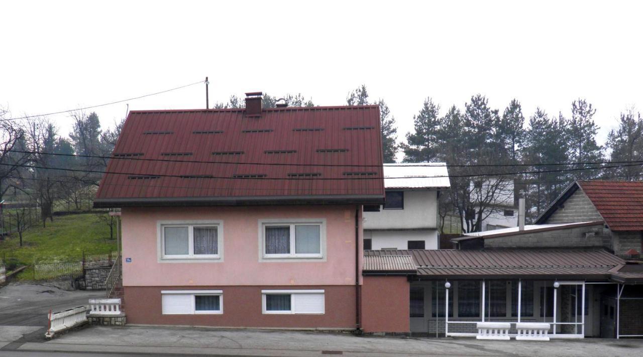 Apartman Marko Ogulin Zewnętrze zdjęcie